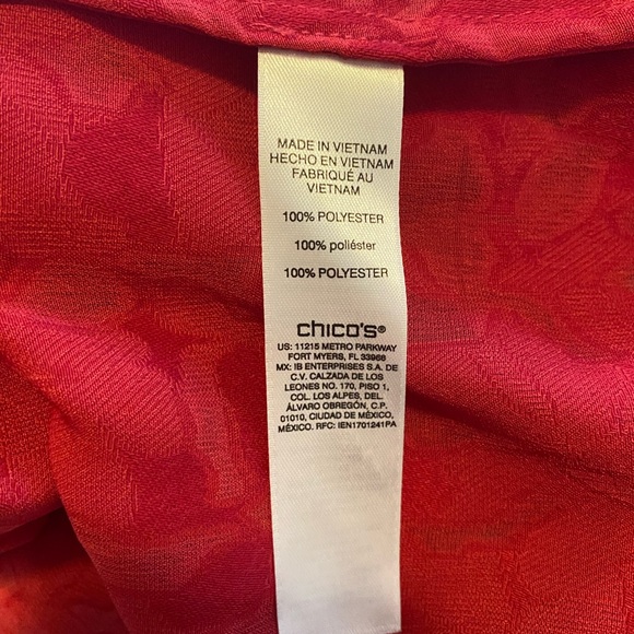 CHICO’S WOMENS SZ 3 16 RED BOHO EMBOSSED PEASANT TOP - Picture 5 of 5